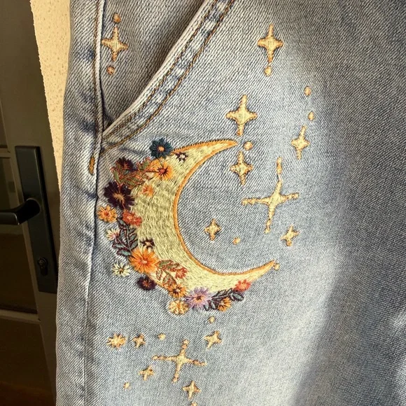 DRIFTWOOD Light Blue Hallucination Barbara barrel Embroidered  Jeans - Picture 9 of 16